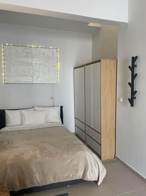 Studio In The Center, 2 Mins From The Beach ルートラキ エクステリア 写真