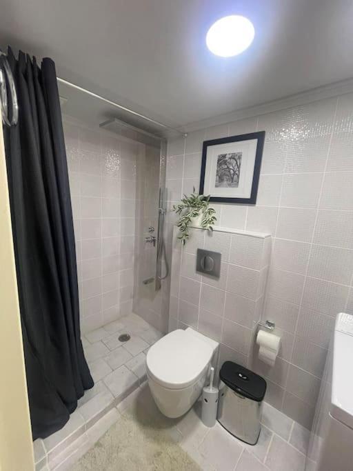 Studio In The Center, 2 Mins From The Beach ルートラキ エクステリア 写真