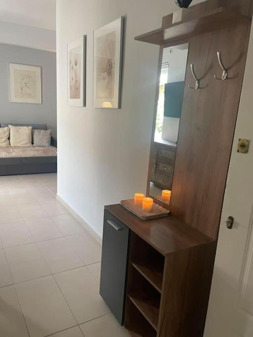 Studio In The Center, 2 Mins From The Beach ルートラキ エクステリア 写真